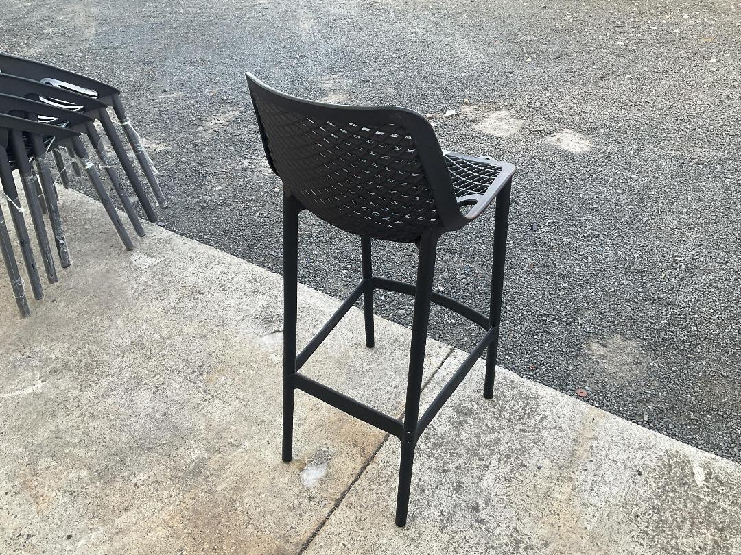 Photo '3' of Black Bar Stool Set (5)