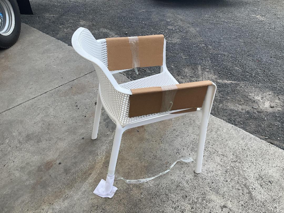 Photo '5' of White Outdoor Chair Set (4)