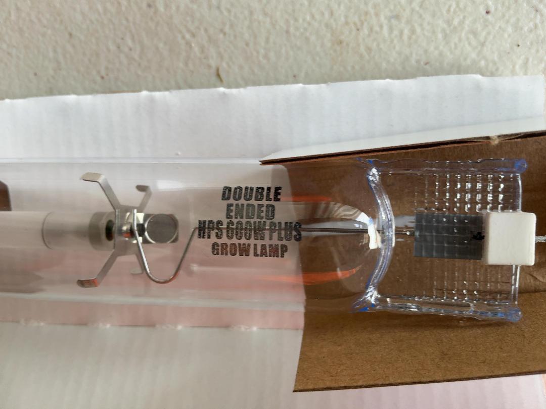 Photo '2' of 4x 600W HPS Double Ended Plus Grow Lamps