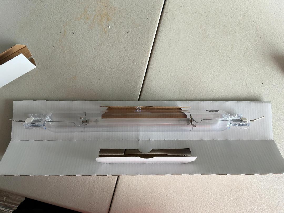 Photo '5' of 4x 600W HPS Double Ended Plus Grow Lamps