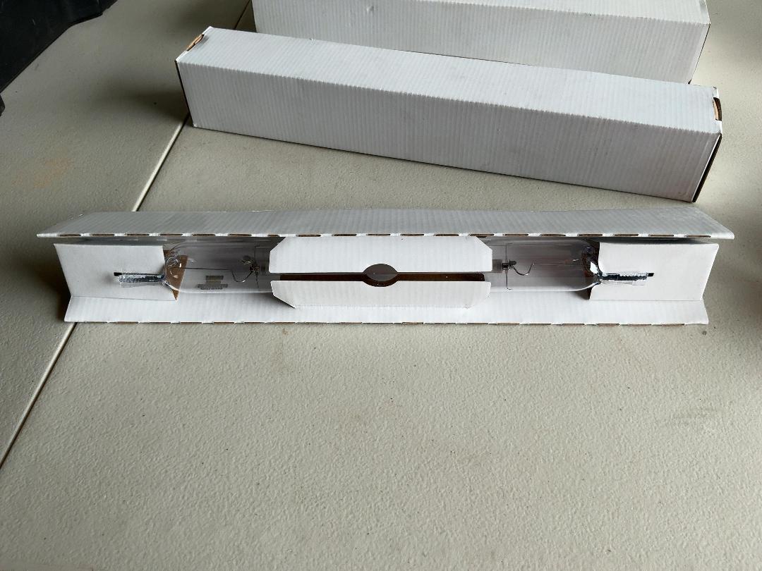 Photo '3' of 4x 600W HPS Double Ended Plus Grow Lamps