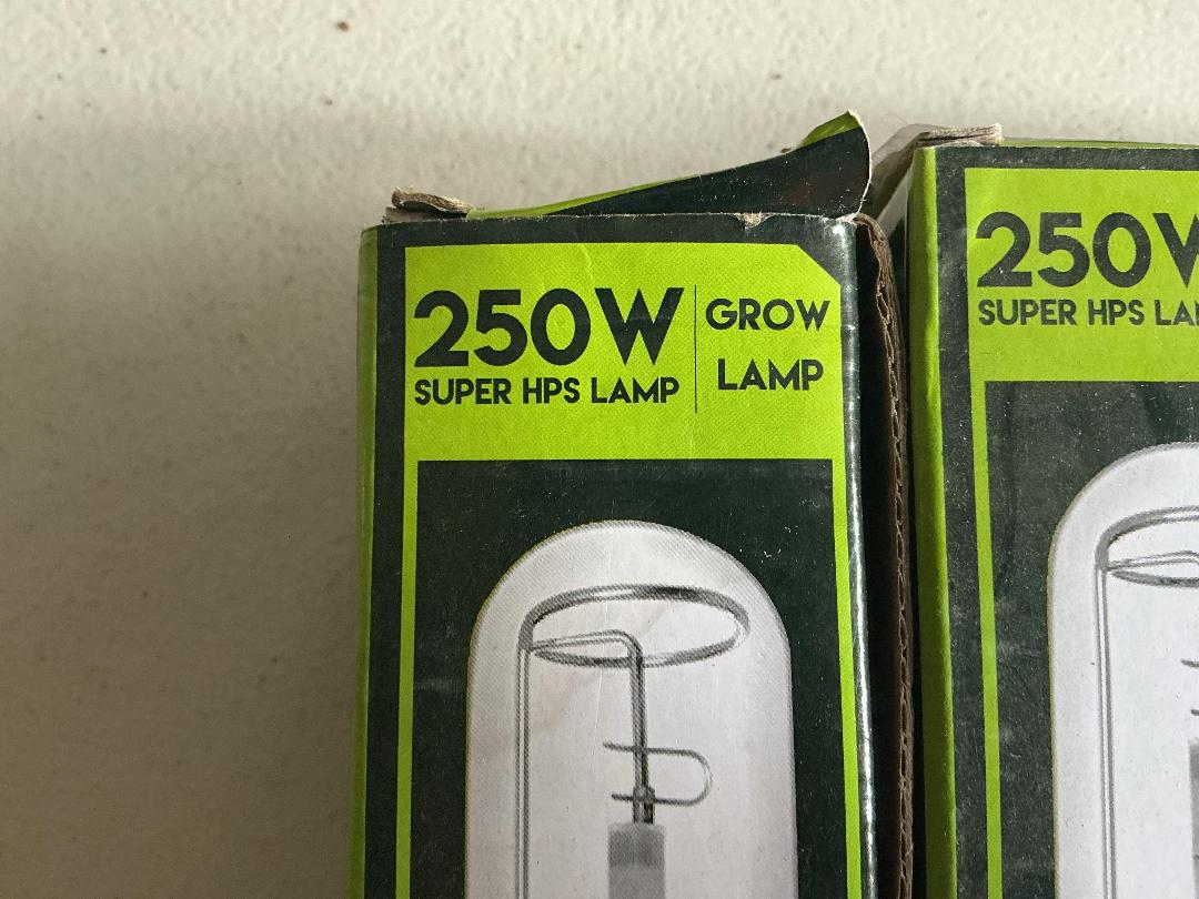 Photo '2' of 6x Super HPS Lamps (250W)