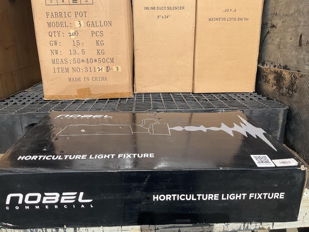 Photo '3' of Nobel Horticulture Light Fixture Photo '3' of Nobel Horticulture Light Fixture