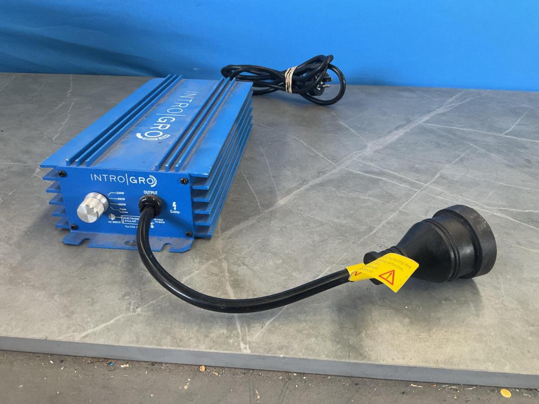 Photo '4' of IntroGro 600W Digital Ballast for Indoor Plant Grow Lights Photo '4' of IntroGro 600W Digital Ballast for Indoor Plant Grow Lights