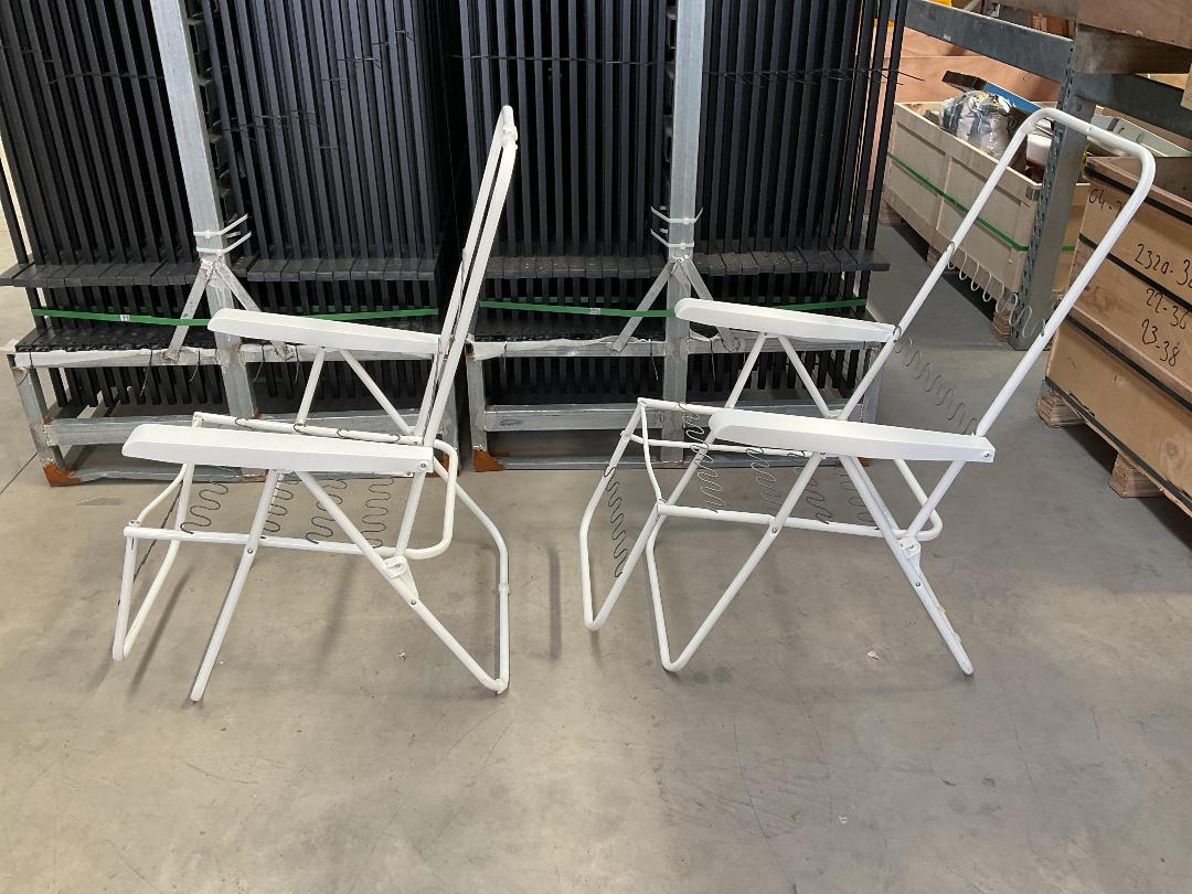 Photo '12' of 2x Outdoor White Coloured Chairs - No Chair Covers Etc