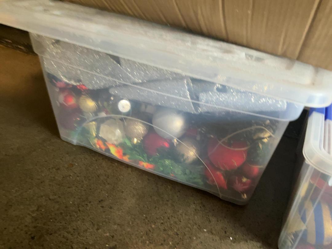 Photo '5' of Christmas Tree and decorations Photo '5' of Christmas Tree and decorations