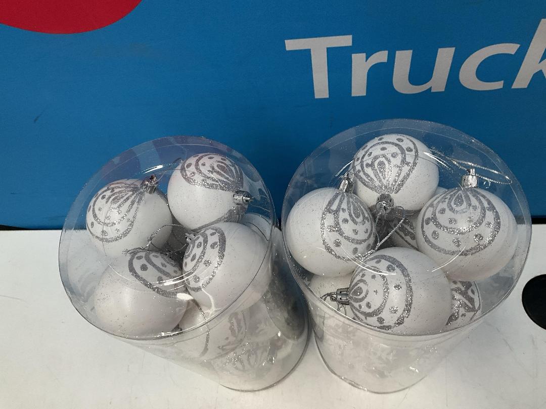 Photo '2' of Christmas Baubles - White & Silvers - 2 Tubes *NEW* Photo '2' of Christmas Baubles - White & Silvers - 2 Tubes *NEW*