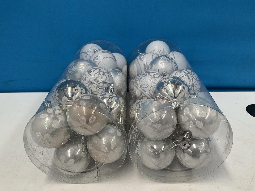 Photo '5' of Christmas Baubles - White & Silvers - 2 Tubes *NEW*