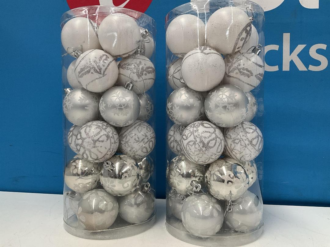 Photo '3' of Christmas Baubles - White & Silvers - 2 Tubes *NEW* Photo '3' of Christmas Baubles - White & Silvers - 2 Tubes *NEW*