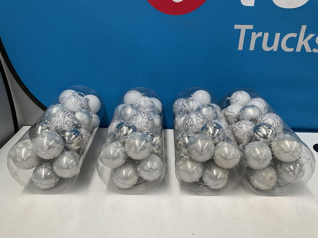 Photo '4' of Christmas Baubles - White & Silvers - 4 Tubes *NEW* Photo '4' of Christmas Baubles - White & Silvers - 4 Tubes *NEW*