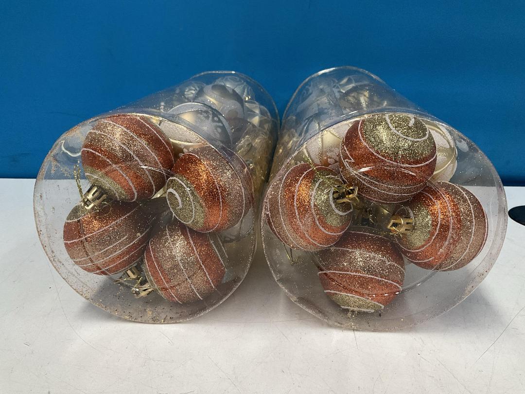 Photo '4' of Christmas Baubles - Gold Coloured, Orange/White - 2 Tubes *NEW* Photo '4' of Christmas Baubles - Gold Coloured, Orange/White - 2 Tubes *NEW*