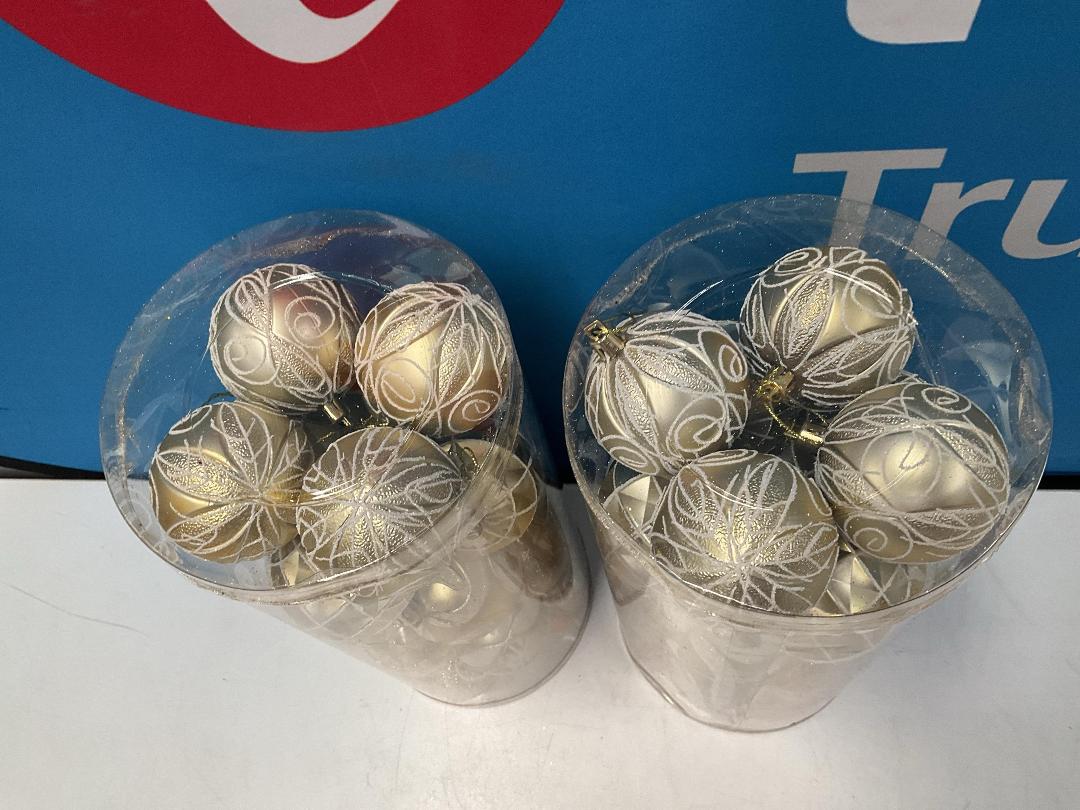 Photo '2' of Christmas Baubles - Gold Coloured, Orange/White - 2 Tubes *NEW* Photo '2' of Christmas Baubles - Gold Coloured, Orange/White - 2 Tubes *NEW*