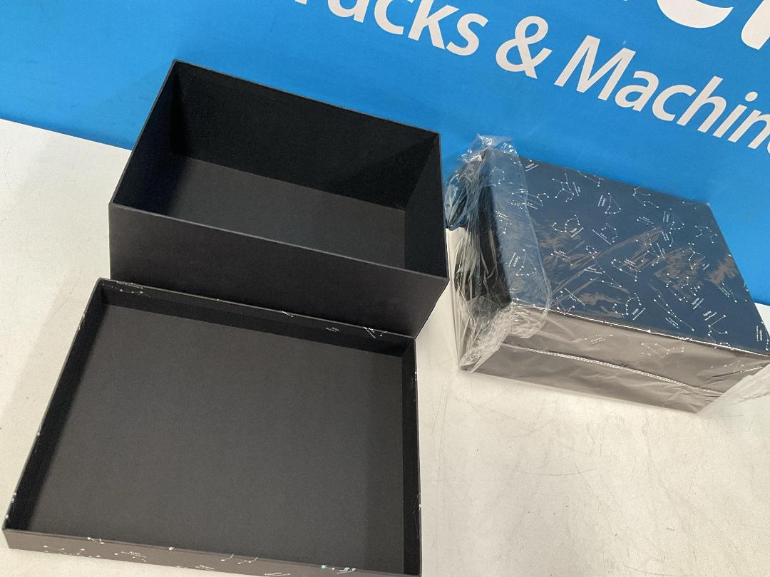 Photo '6' of High Quality Gift Box - Black w/ Pattern (2pce) - 33 x 25 x 14cm