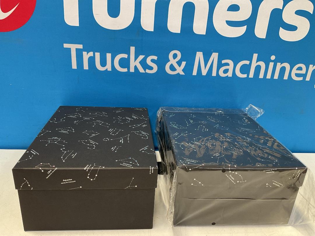 Photo '5' of High Quality Gift Box - Black w/ Pattern (2pce) - 33 x 25 x 14cm Photo '5' of High Quality Gift Box - Black w/ Pattern (2pce) - 33 x 25 x 14cm