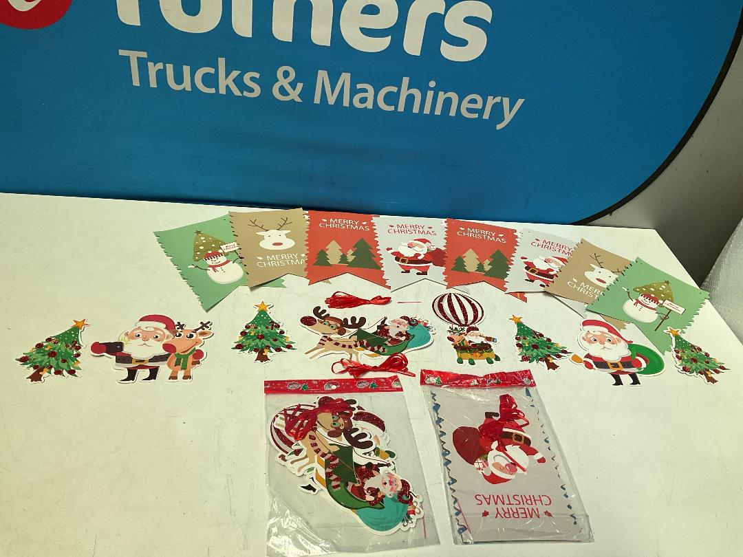 Photo '3' of 4x Packs of Christmas Bunting - *New*