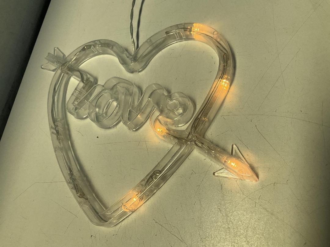 Photo '3' of Love Heart with Arrow Shaped Hanging / Suction Lights - (8pce)  *NEW*