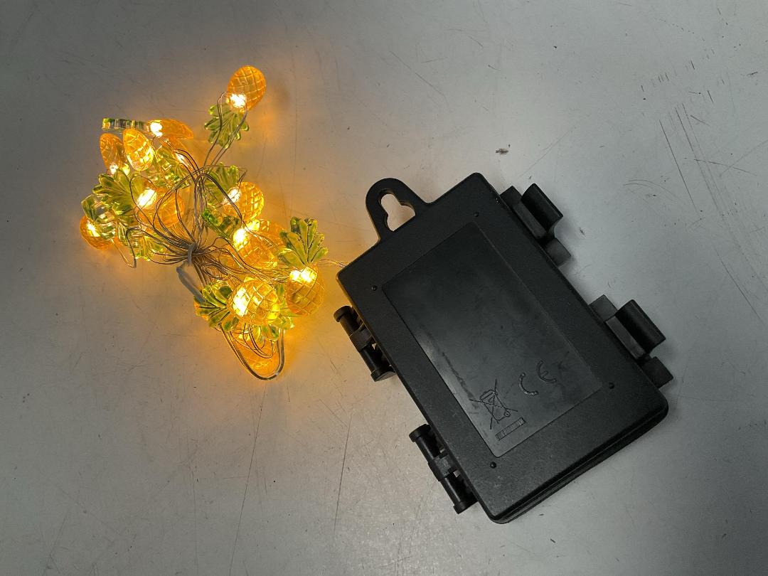 Photo '9' of 21x Packs of Halloween Pumpkin and 6x Packs of Pineapple String Lights *NEW*