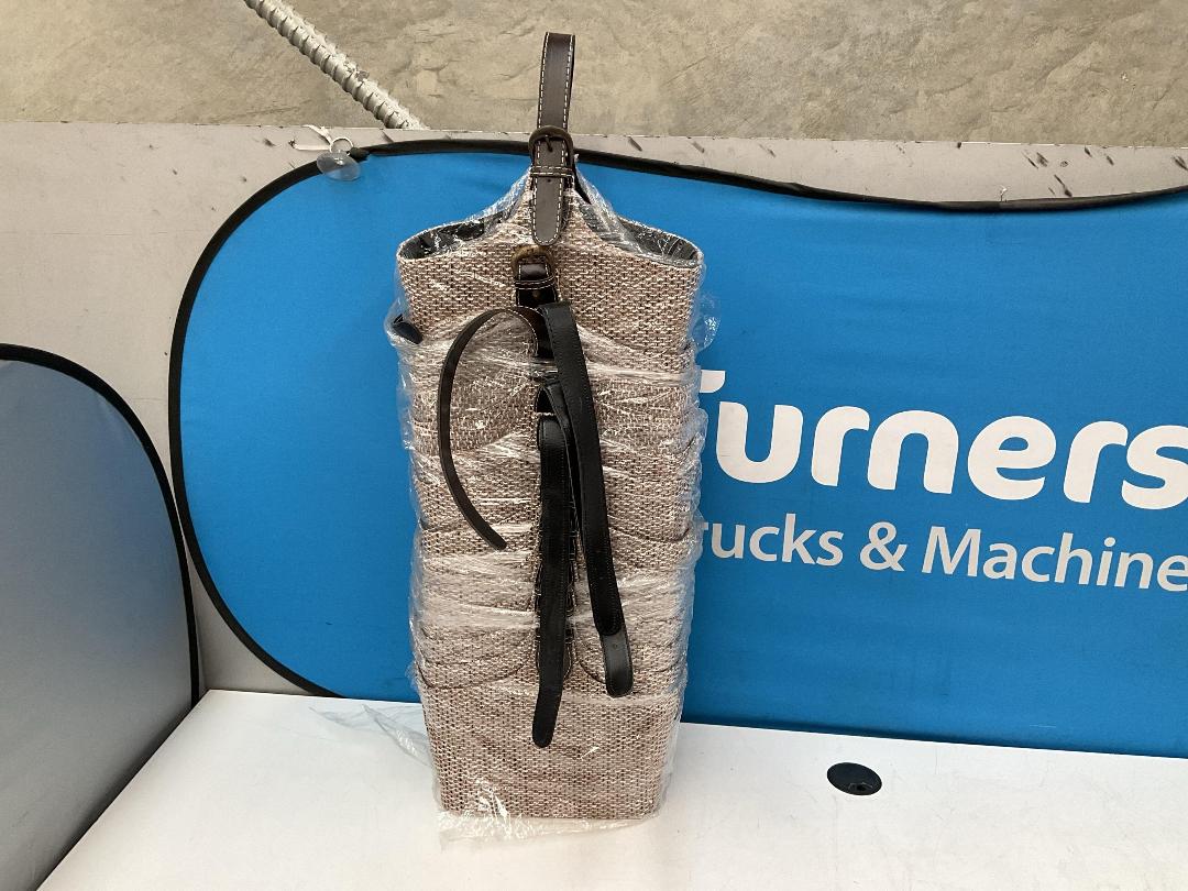 Photo '12' of 13x Brown/Beige/White Coloured Gift Bags