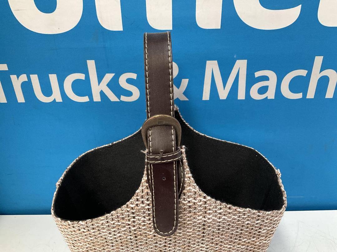 Photo '4' of 17x Brown/Beige/White Coloured Gift Bags