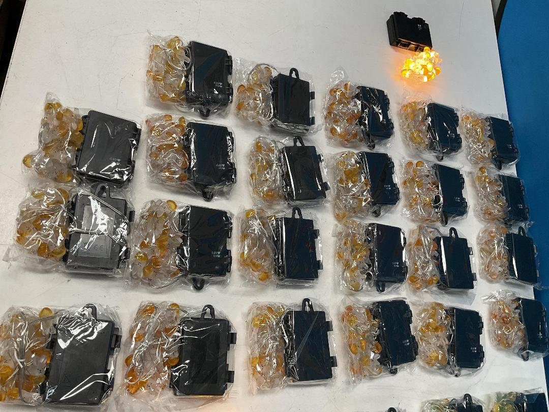 Photo '6' of 40x Packs of String Lights - Bunny, Pineapple and Crab *New* Photo '6' of 40x Packs of String Lights - Bunny, Pineapple and Crab *New*