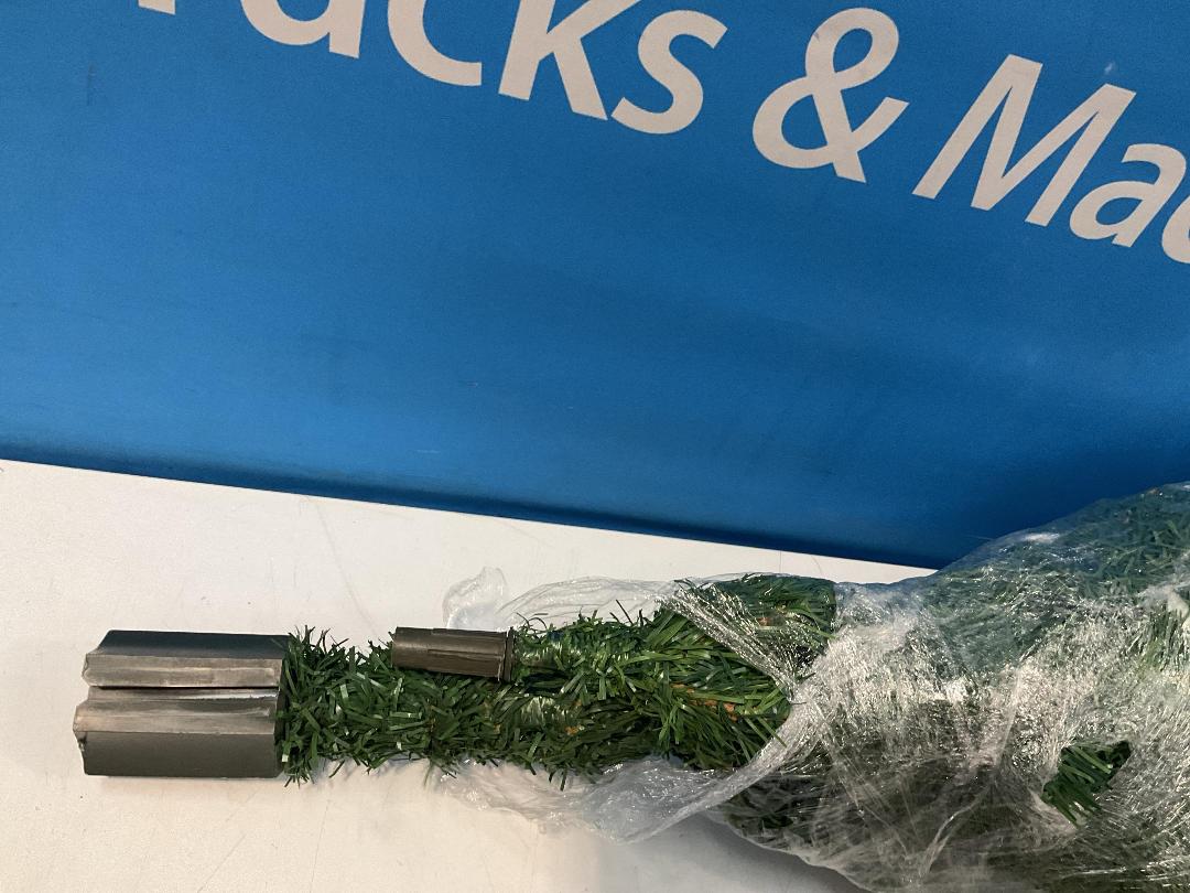 Photo '18' of Christmas Decorations and Christmas Tree/s