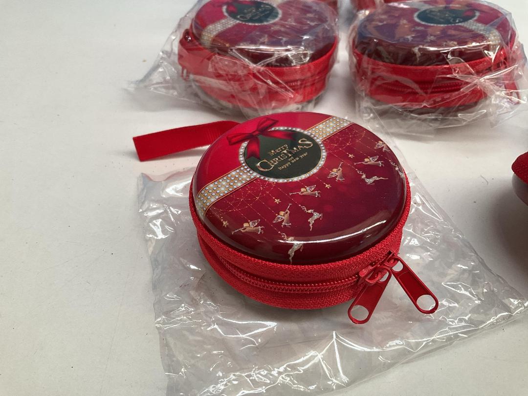 Photo '3' of Metal & Fabric Christmas Gift or Storage Tin - Style #4 (6pce)  *NEW*