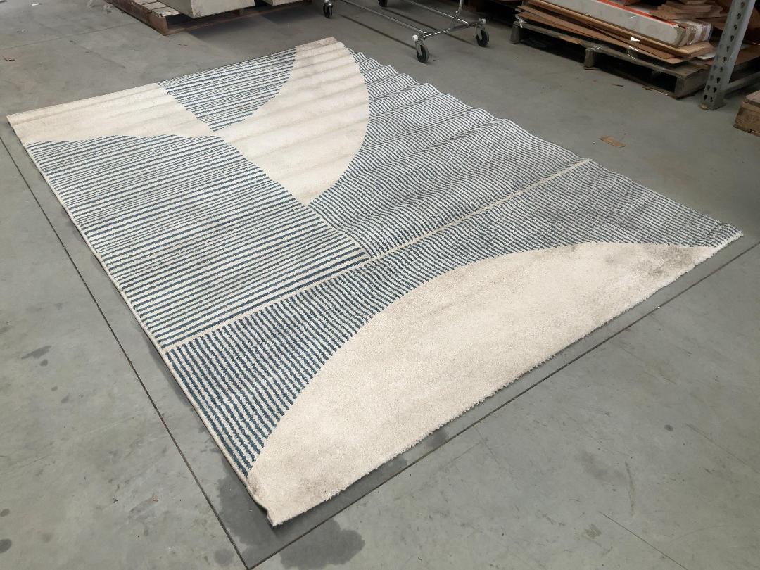 Photo '2' of Signature Rugs - Soho Cream / Blue - 2000x2900mm