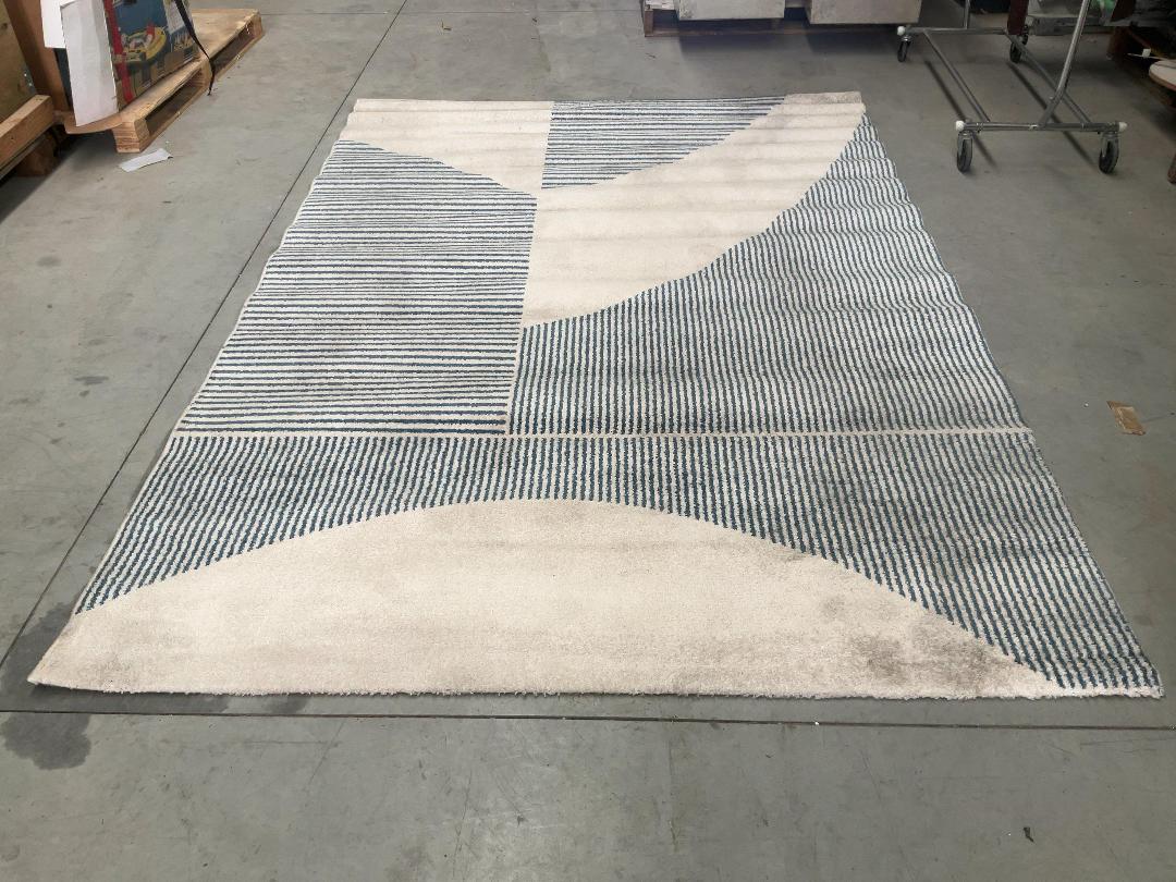 Photo '3' of Signature Rugs - Soho Cream / Blue - 2000x2900mm