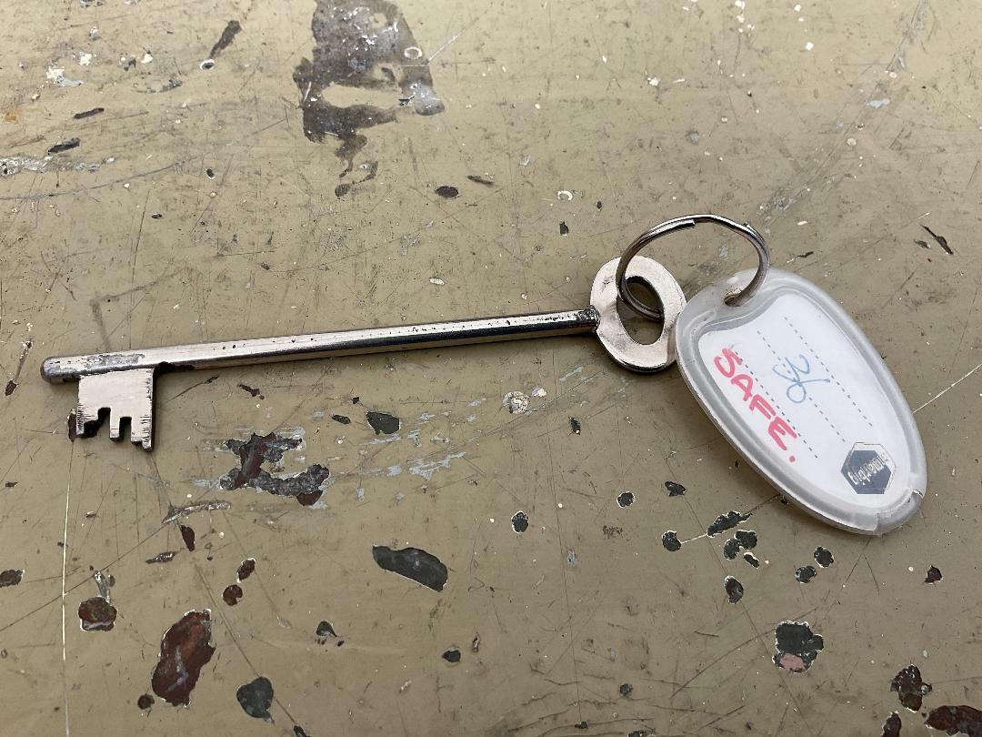 Photo '7' of Heavy Duty Milner Safe