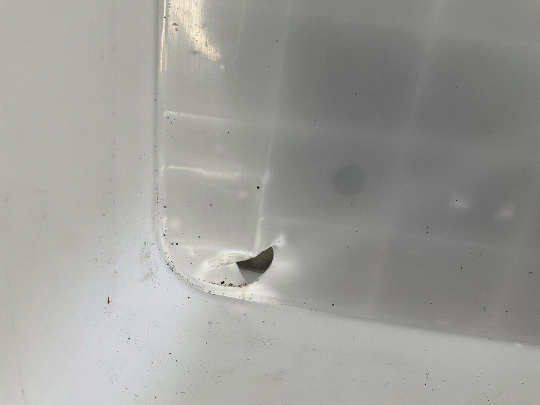 Photo '10' of 4x White Coloured Storage Containers Photo '10' of 4x White Coloured Storage Containers