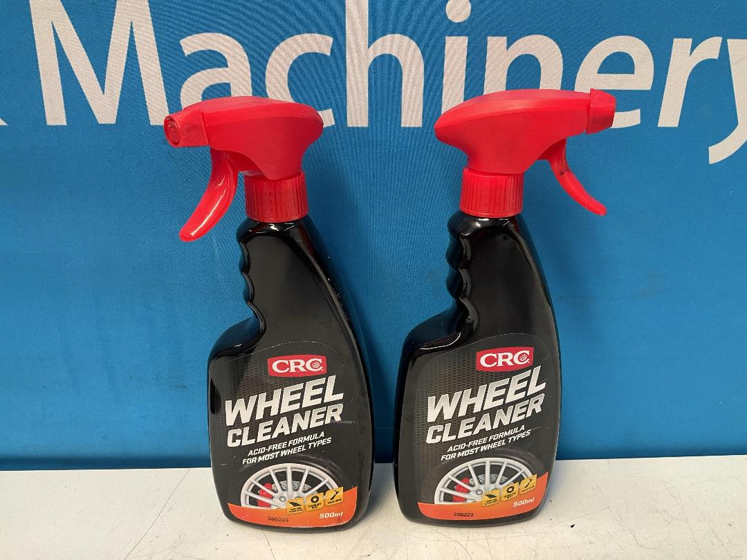 Photo '9' of Miscellaneous Garage Items - Engine Degreaser, Super Resin Polish Etc