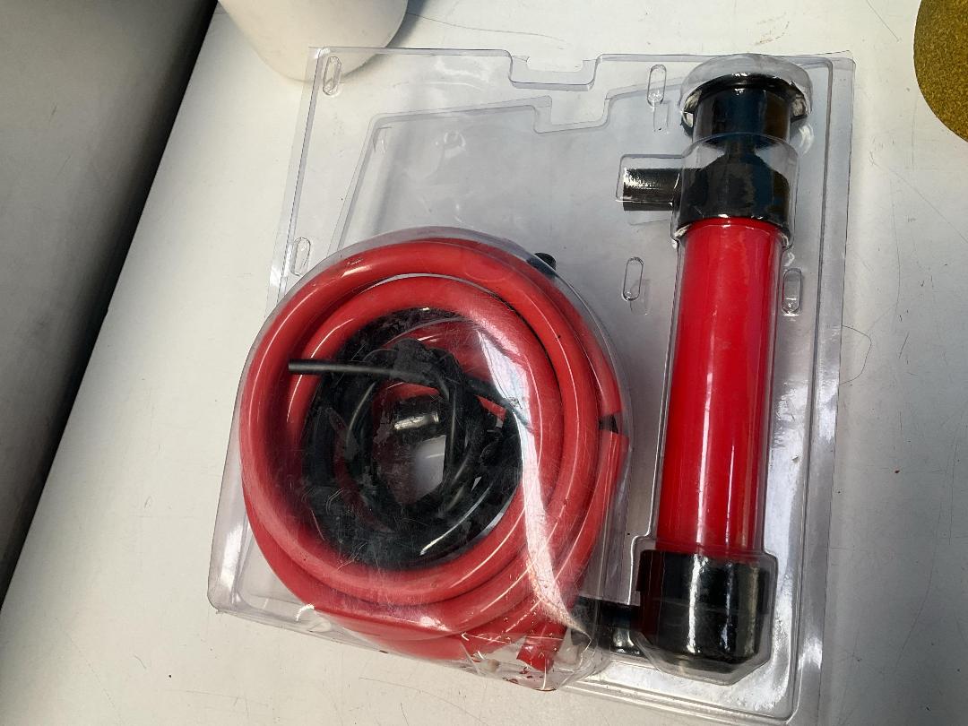 Photo '24' of Miscellaneous Garage Items - Engine Degreaser, Super Resin Polish Etc