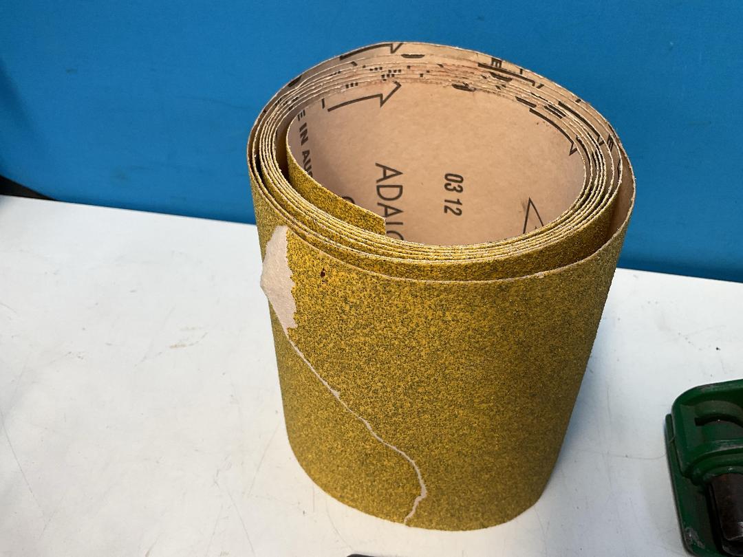 Photo '27' of Miscellaneous Garage Items - Engine Degreaser, Super Resin Polish Etc