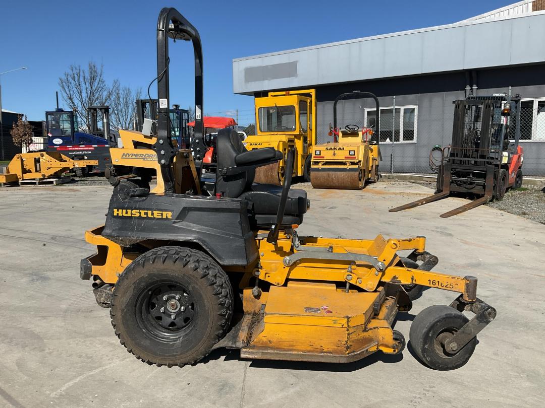 Photo '3' of Hustler Super Z HyperDrive 60RD 941336EX Mower