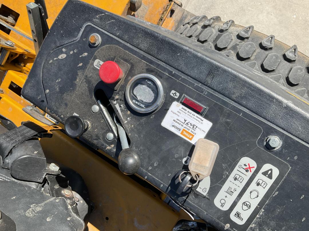 Photo '11' of Hustler Super Z HyperDrive 60RD 941336EX Mower