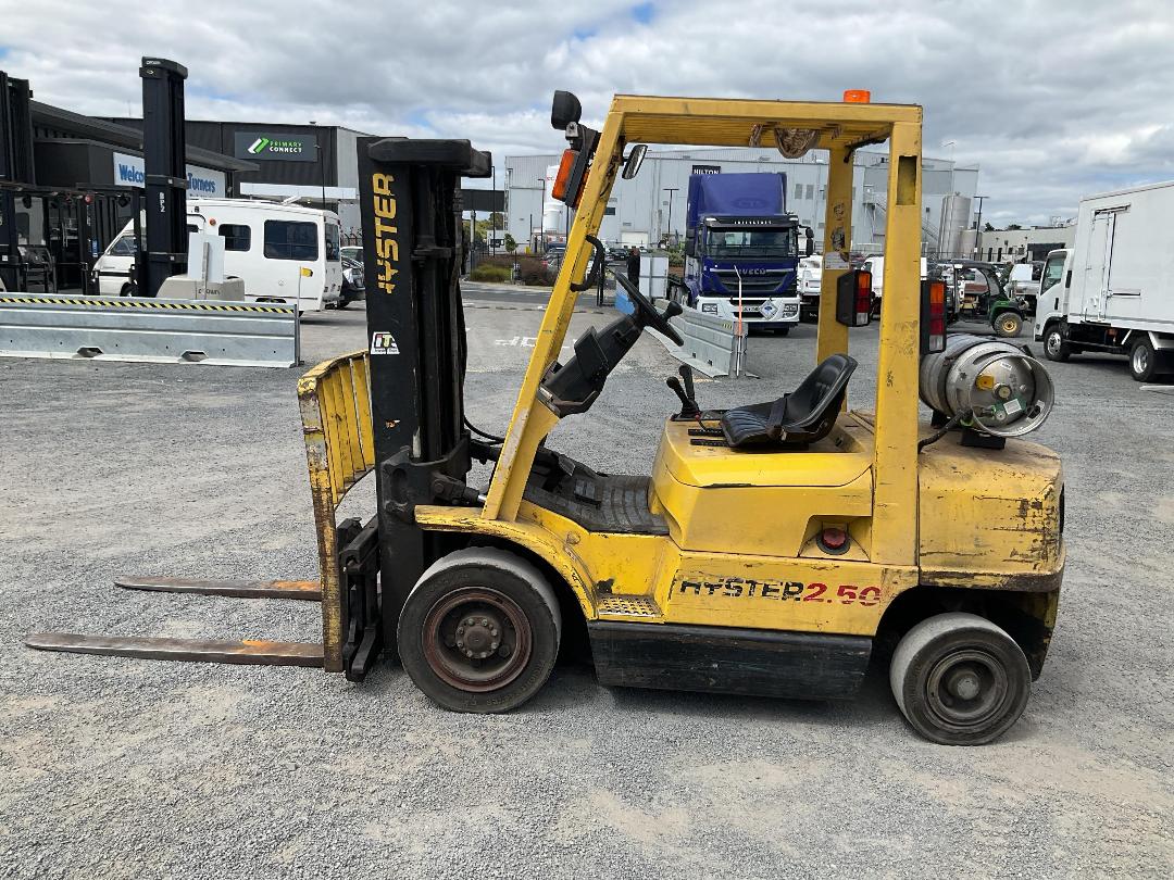 Photo '7' of Hyster H2.50DX Forklift