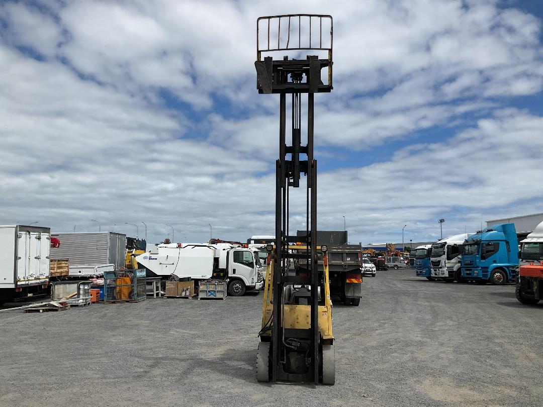 Photo '12' of Hyster H2.50DX Forklift