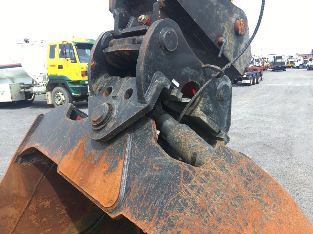 Photo '16' of Hyundai R480LC-9 EXCAVATOR Excavator Photo '16' of Hyundai R480LC-9 EXCAVATOR Excavator