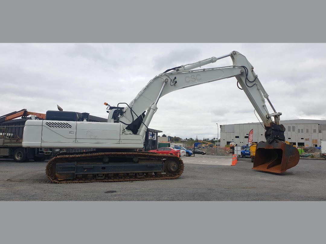 Photo '2' of Hyundai R480LC-9 EXCAVATOR Excavator Photo '2' of Hyundai R480LC-9 EXCAVATOR Excavator