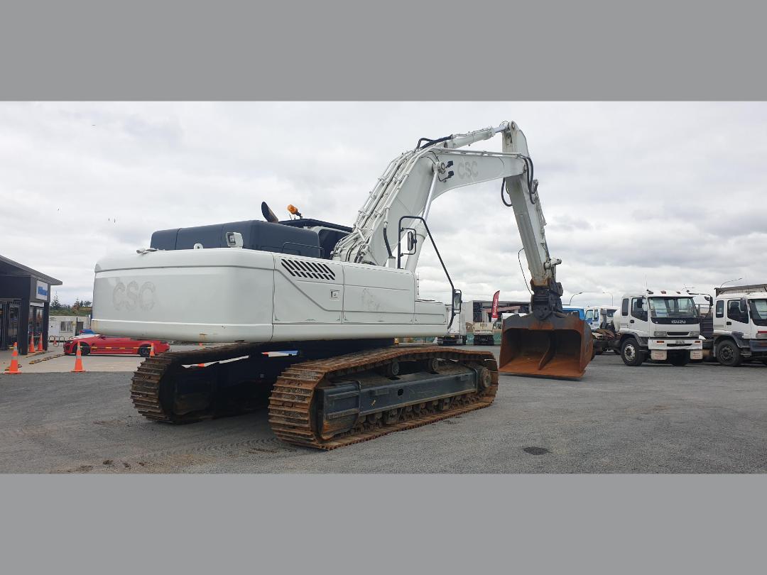 Photo '4' of Hyundai R480LC-9 EXCAVATOR Excavator Photo '4' of Hyundai R480LC-9 EXCAVATOR Excavator