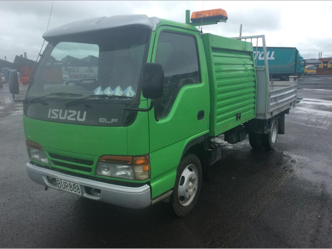 Photo '2' of Isuzu ELF Tipper Photo '2' of Isuzu ELF Tipper