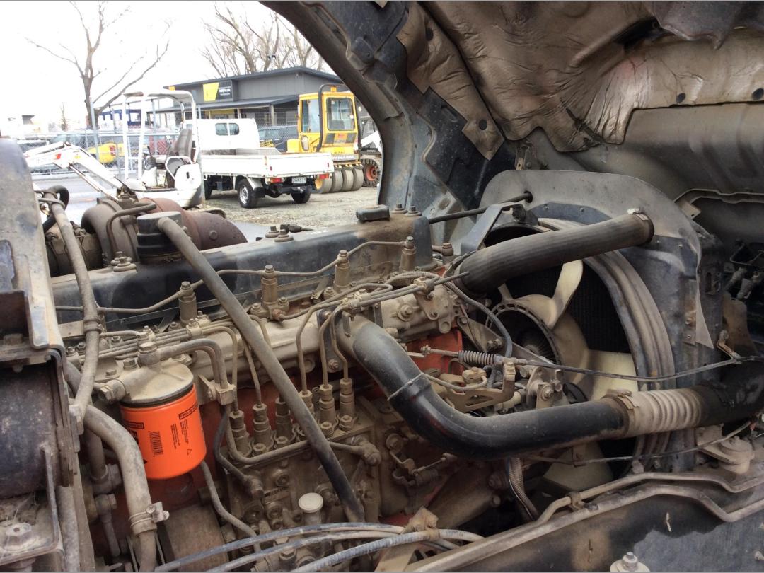 Photo '44' of Isuzu F SERIES FXZ270L Flatdeck / Crane Photo '44' of Isuzu F SERIES FXZ270L Flatdeck / Crane