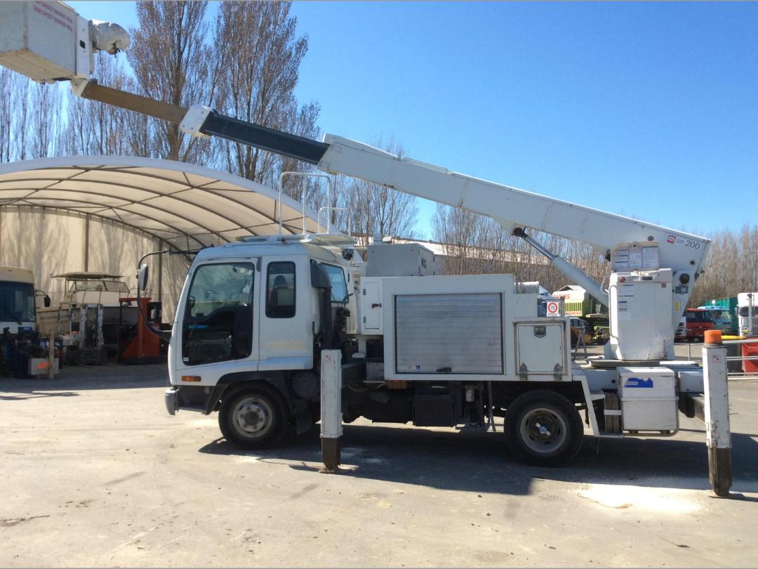 Photo '8' of Isuzu Forward EWP Cherry Picker. Photo '8' of Isuzu Forward EWP Cherry Picker.