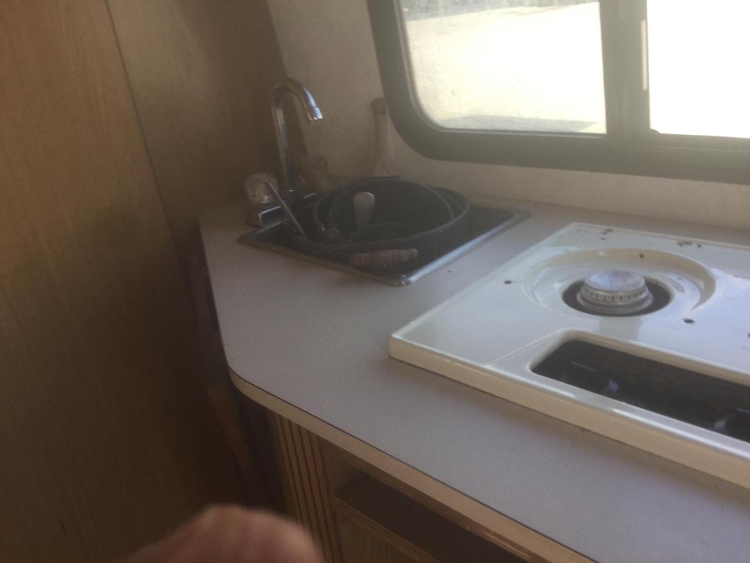 Photo '19' of Isuzu Rodeo Motorhome Photo '19' of Isuzu Rodeo Motorhome