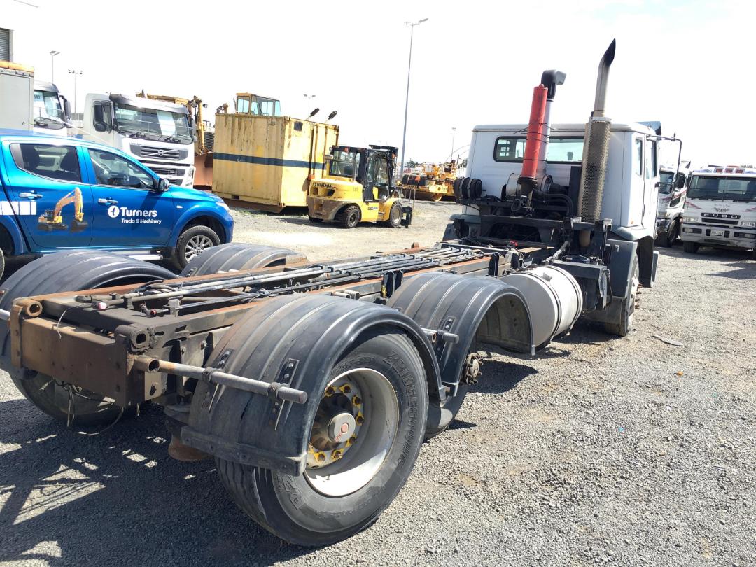 Photo '5' of Iveco Acco 2350 Cab Chassis Photo '5' of Iveco Acco 2350 Cab Chassis