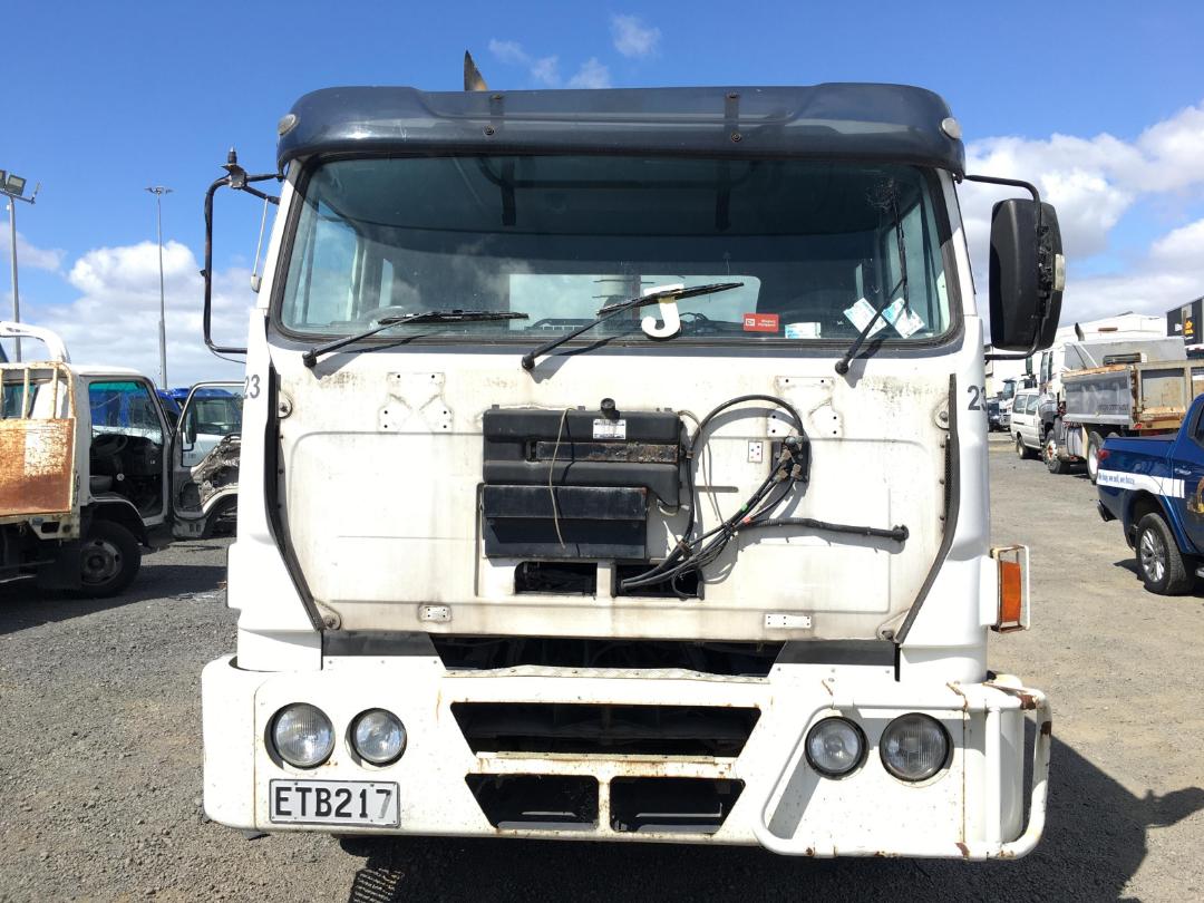 Photo '9' of Iveco Acco 2350 Cab Chassis Photo '9' of Iveco Acco 2350 Cab Chassis