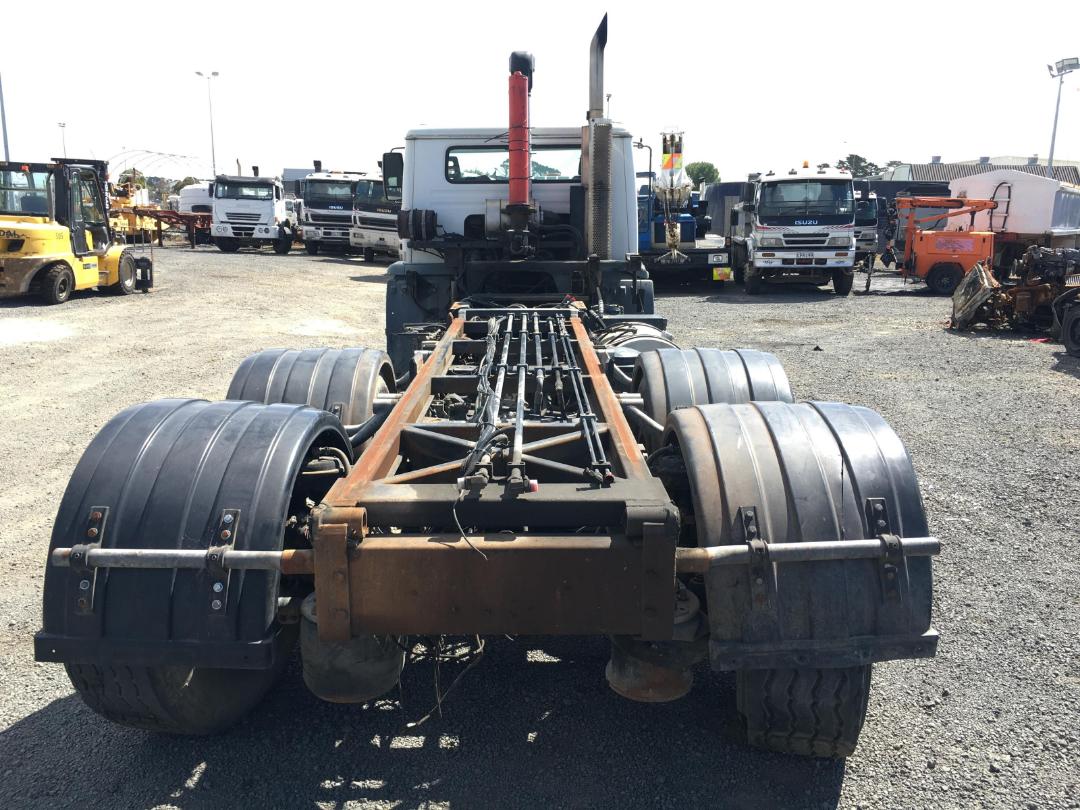 Photo '6' of Iveco Acco 2350 Cab Chassis Photo '6' of Iveco Acco 2350 Cab Chassis