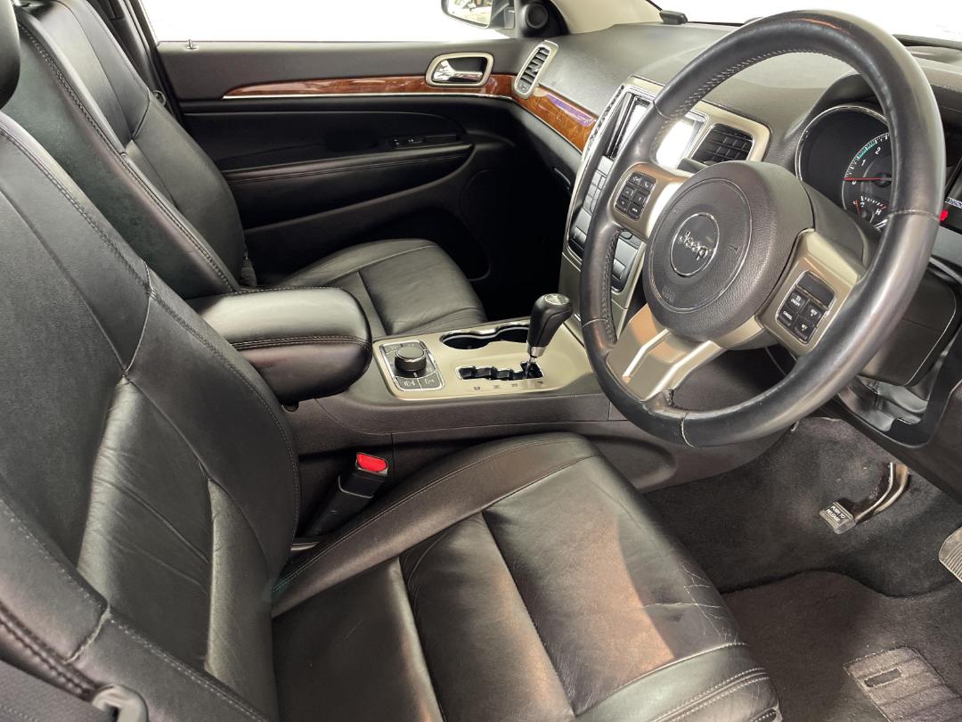 Photo '16' of Jeep Grand Cherokee Photo '16' of Jeep Grand Cherokee