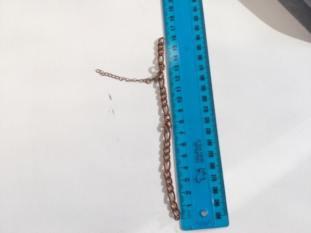 Photo '4' of Broken bronze coloured bracelet