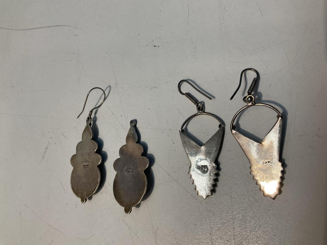 Photo '3' of Earrings, Rings, Brooches and Pendants